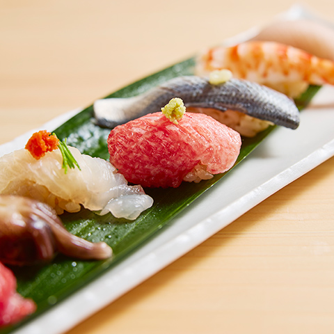 Nigiri sushi, 니기리 초밥, 握寿司