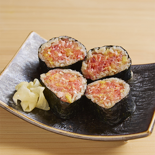 ネギトロたく巻,Negitoro and pickled radish roll, 네기토로 다쿠안 마키, 葱鲔鱼与腌萝卜卷