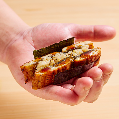 Eel sushi, 장어 초밥, 鳗鱼寿司